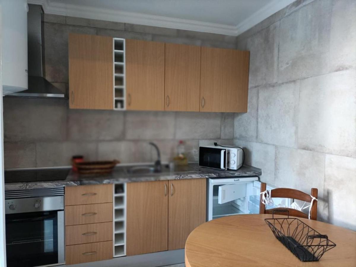 Akademia House - *